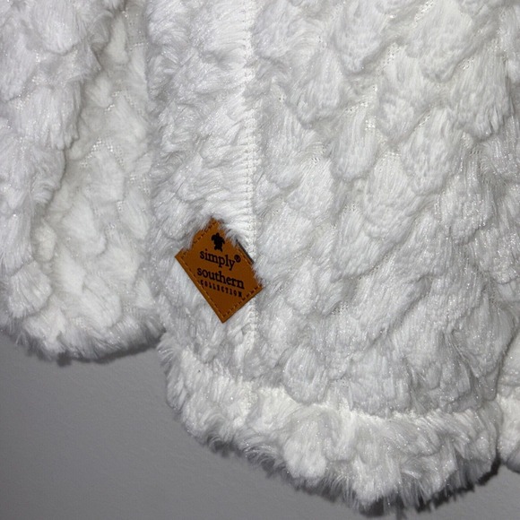Simply Southern Women's 1/4 Zip Sherpa Quilted Diamond White Soft Size M EUC - Picture 5 of 5